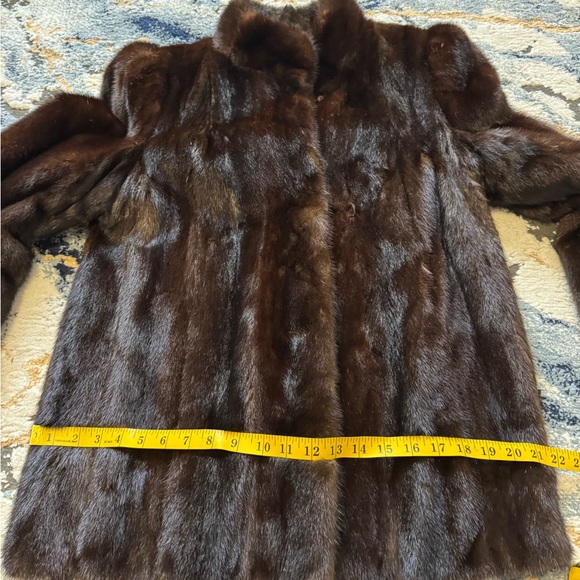 Sold !!!!!Elegant Dark glossy Brown Mink Fur Coat jacket - Picture 12 of 17